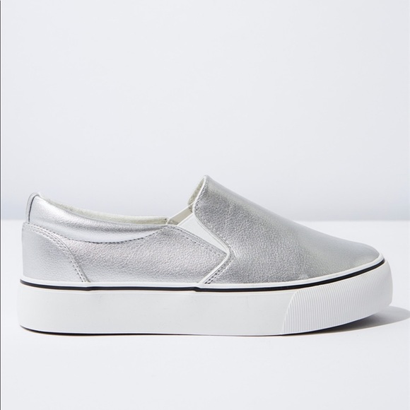 jessie platform slip on
